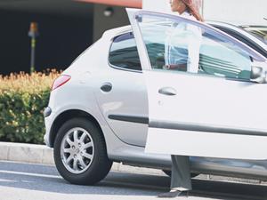 フォークリフトレンタルの選び方と費用対効果を徹底解説！安全運転のポイントも紹介